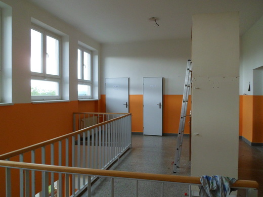 Malování školní chodby, H. Král.